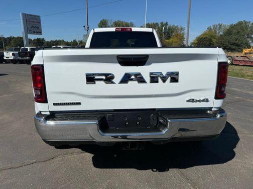 2025 RAM 3500 Big Horn Crew Cab 4x4 8' Box