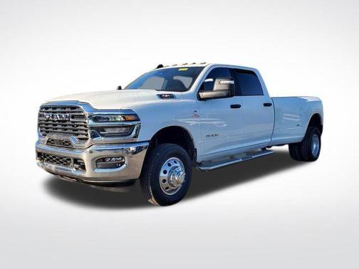 2025 RAM 3500 Big Horn Crew Cab 4x4 8' Box