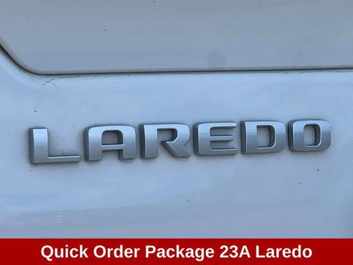 Bright White Clearcoat 2024 Jeep Grand Cherokee Laredo