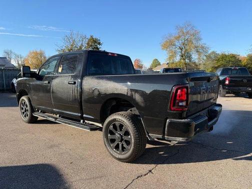 2025 RAM 2500 Big Horn Crew Cab 4x4 6'4' Box