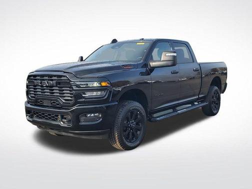 2025 RAM 2500 Big Horn Crew Cab 4x4 6'4' Box
