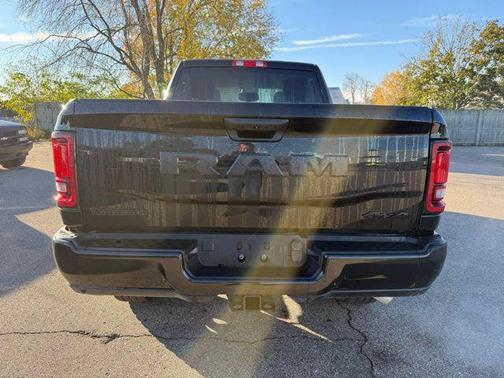 2025 RAM 2500 Big Horn Crew Cab 4x4 6'4' Box