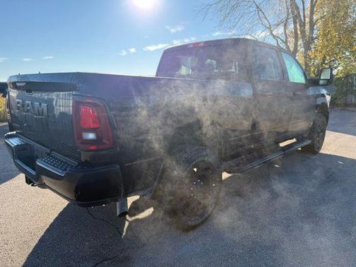 2025 RAM 2500 Big Horn Crew Cab 4x4 6'4' Box