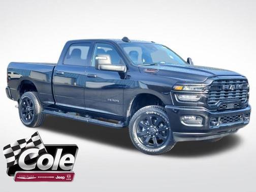 2025 RAM 2500 Big Horn Crew Cab 4x4 6'4' Box