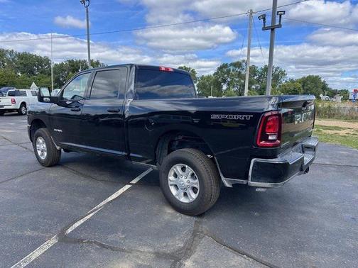 2025 RAM 2500 Big Horn Crew Cab 4x4 6'4' Box