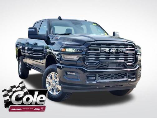 2025 RAM 2500 Big Horn Crew Cab 4x4 6'4' Box