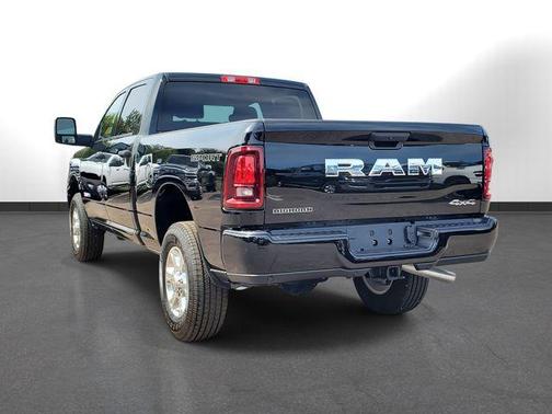 2025 RAM 2500 Big Horn Crew Cab 4x4 6'4' Box