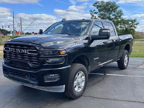 2025 RAM 2500 Big Horn Crew Cab 4x4 6'4' Box