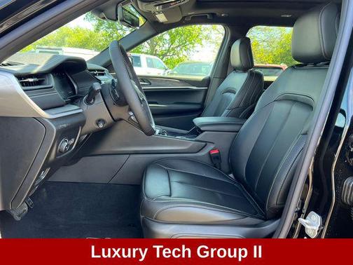 Diamond Black Crystal Pearlcoat 2026 Jeep Grand Cherokee L Limited