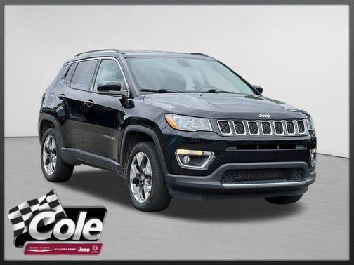 Diamond Black Crystal Pearlcoat 2020 Jeep Compass Limited
