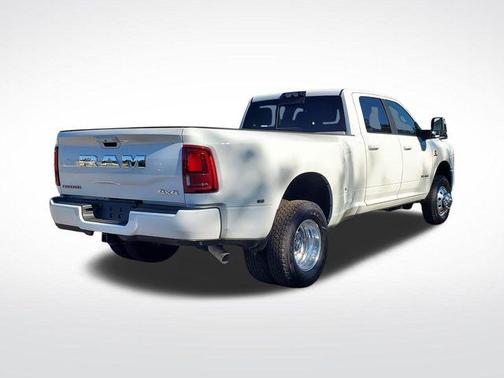 2025 RAM 3500 Laramie Crew Cab 4x4 8' Box