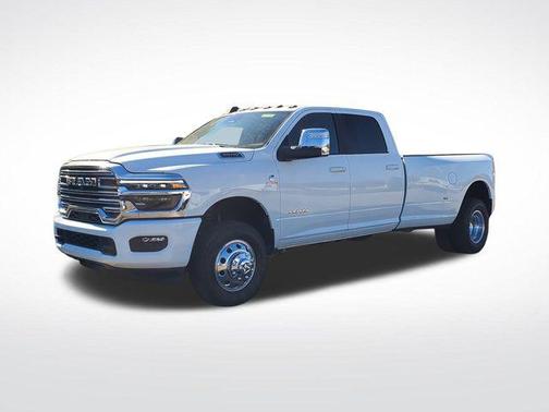 2025 RAM 3500 Laramie Crew Cab 4x4 8' Box