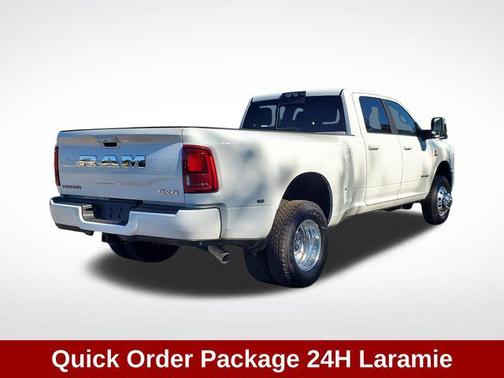 2025 RAM 3500 Laramie Crew Cab 4x4 8' Box