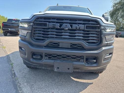 2025 RAM 2500 Tradesman Regular Cab 4x4 8' Box