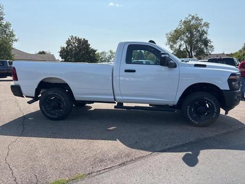2025 RAM 2500 Tradesman Regular Cab 4x4 8' Box