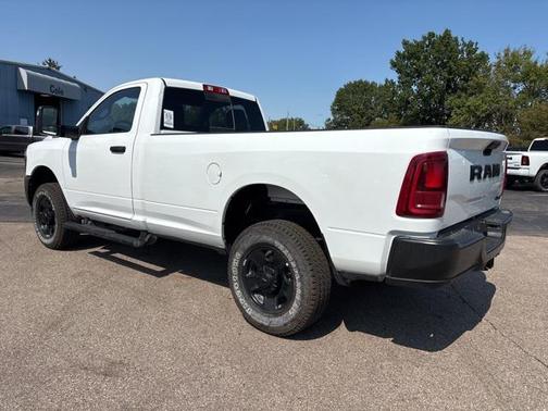 2025 RAM 2500 Tradesman Regular Cab 4x4 8' Box