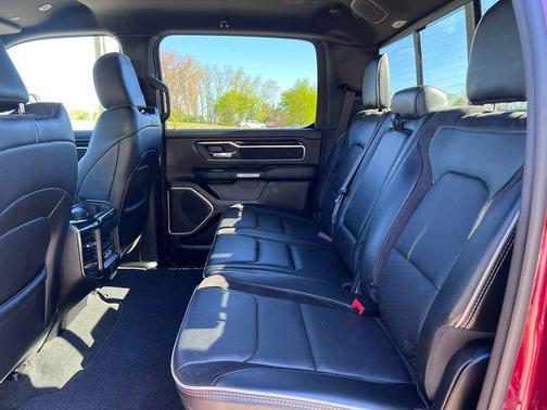 Delmonico Red Pearlcoat 2022 RAM 1500 Laramie