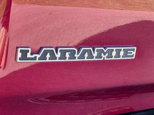 Delmonico Red Pearlcoat 2022 RAM 1500 Laramie