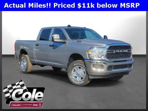 2024 RAM 2500 Tradesman Crew Cab 4x4 6'4' Box