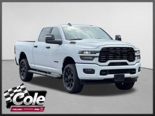 Bright White Clearcoat 2025 RAM 2500 Big Horn Crew Cab 4x4 6'4' Box