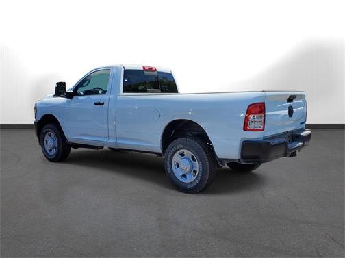 2024 RAM 2500 Tradesman Regular Cab 4x4 8' Box
