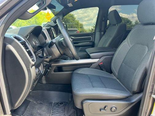 Granite Crystal Metallic Clearcoat 2023 RAM 1500 Big Horn/Lone Star