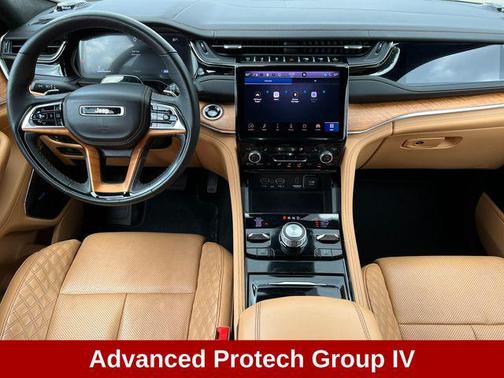Diamond Black Crystal Pearlcoat 2025 Jeep Grand Cherokee L Summit Reserve