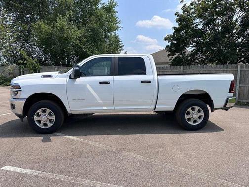 2025 RAM 2500 Big Horn Crew Cab 4x4 6'4' Box