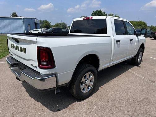 2025 RAM 2500 Big Horn Crew Cab 4x4 6'4' Box
