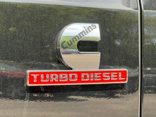 Diamond Black Crystal Pearlcoat 2026 RAM 2500 Big Horn Crew Cab 4x4 6'4' Box