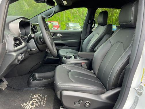 Pw7 2027 Chrysler Pacifica L