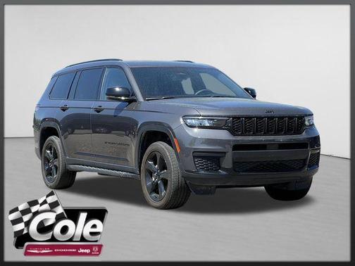 Baltic Gray Metallic Clearcoat 2024 Jeep Grand Cherokee L Altitude