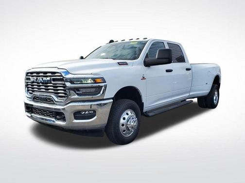 2025 RAM 3500 Tradesman Crew Cab 4x4 8' Box