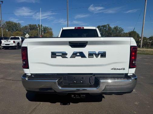 2025 RAM 3500 Tradesman Crew Cab 4x4 8' Box