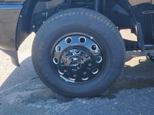 2025 RAM 3500 Laramie Crew Cab 4x4 8' Box