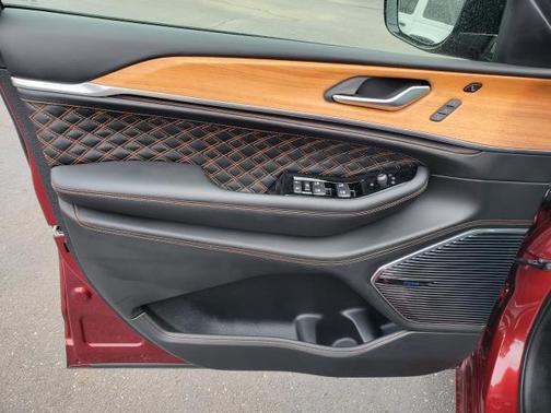 2023 Jeep Grand Cherokee 4xe Summit Reserve
