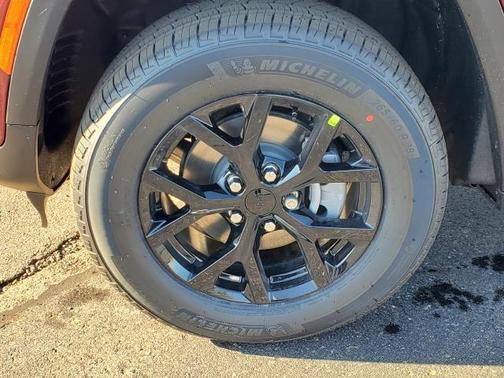 2025 Jeep Grand Cherokee Altitude