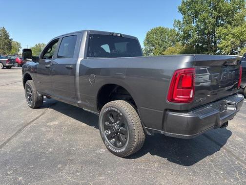 2025 RAM 2500 Lone Star Crew Cab 4x4 6'4' Box