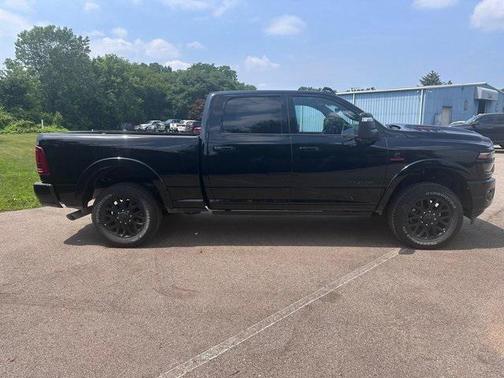2025 RAM 2500 Limited Crew Cab 4x4 6'4' Box