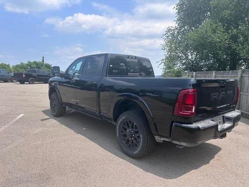 2025 RAM 2500 Limited Crew Cab 4x4 6'4' Box