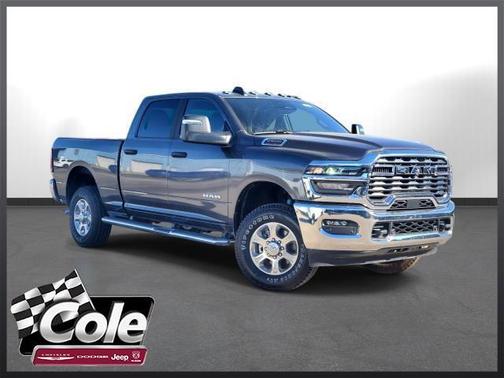 2025 RAM 2500 Big Horn Crew Cab 4x4 6'4' Box