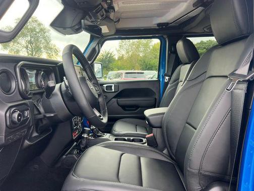 Hydro Blue Pearlcoat 2027 Jeep Wrangler Willys