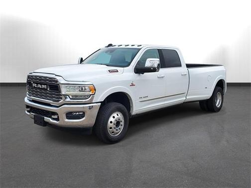 2024 RAM 3500 Limited Crew Cab 4x4 8' Box