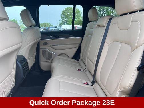 Midnight Sky 2024 Jeep Grand Cherokee Limited