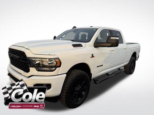 2023 RAM 2500 Big Horn Crew Cab 4x4 6'4' Box