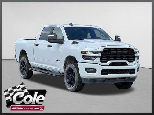 Bright White Clearcoat 2025 RAM 2500 Big Horn Crew Cab 4x4 6'4' Box