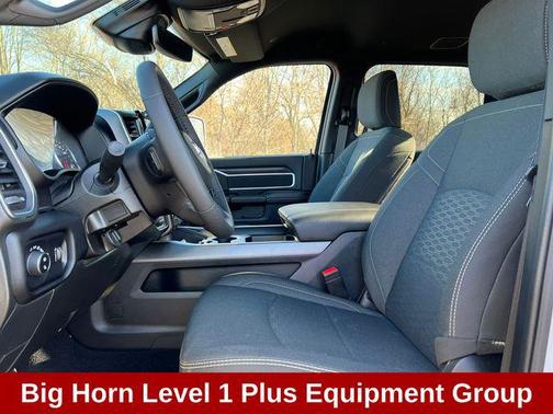 2025 RAM 3500 Big Horn Crew Cab 4x4 8' Box