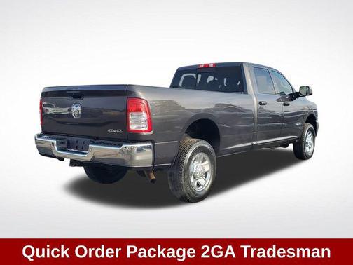 2022 RAM 2500 Tradesman Crew Cab 4x4 8' Box
