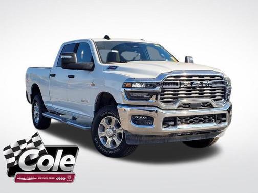 2025 RAM 2500 Big Horn Crew Cab 4x4 6'4' Box