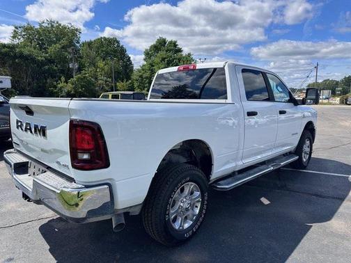 2025 RAM 2500 Big Horn Crew Cab 4x4 6'4' Box